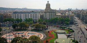 הזמנת מלונות בברצלונה. הקפידו לבחור מלון במרכז העיר (צילום: Bert Kaufmann, flickr-cc)